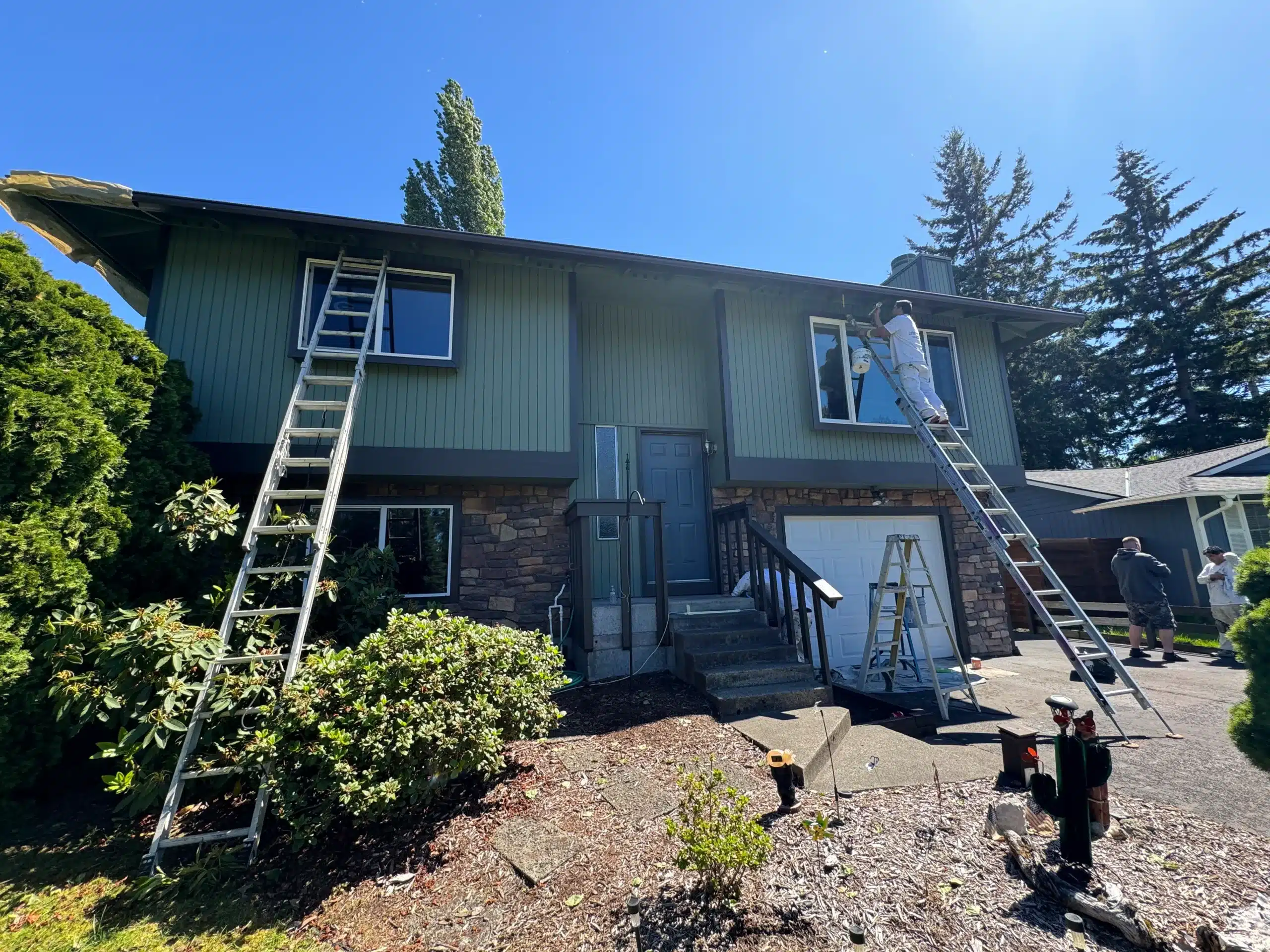 how much does it cost to paint the exterior of a house